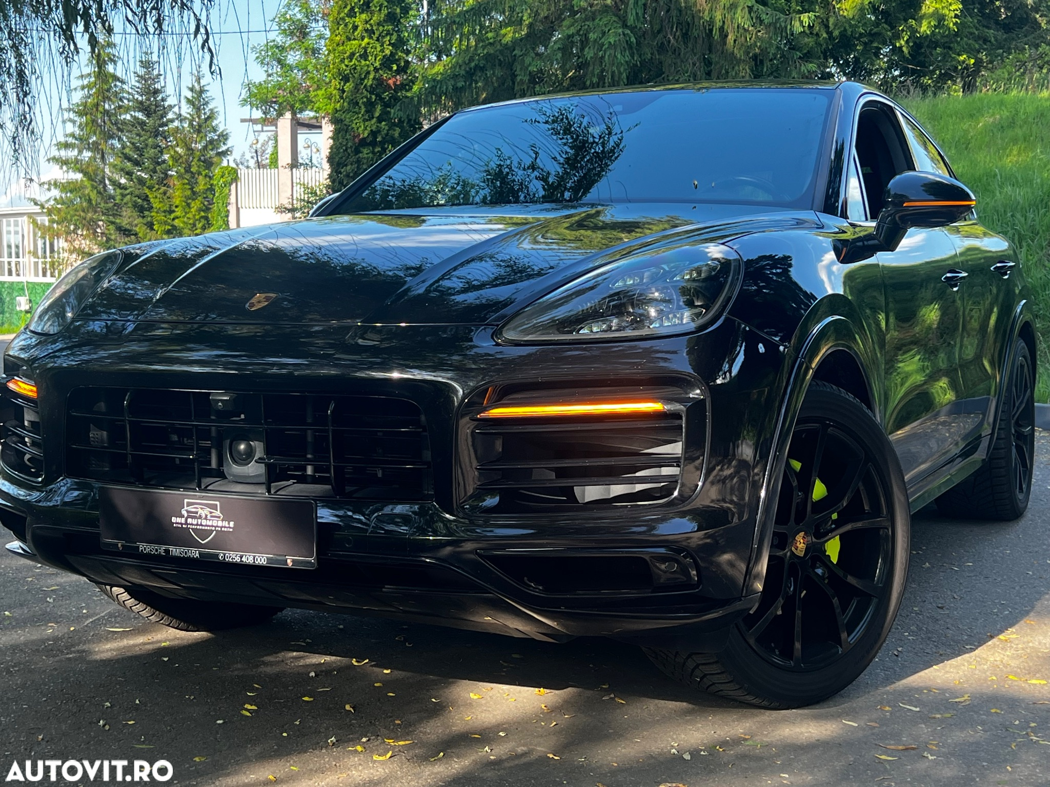 Porsche Cayenne E-Hybrid Tiptronic S - 2
