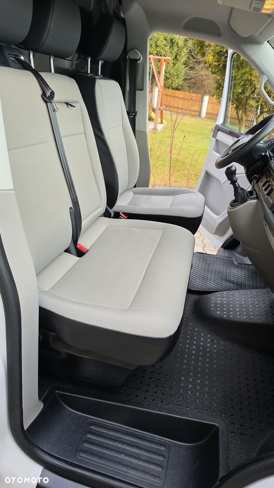 Volkswagen Transporter T6 - 25