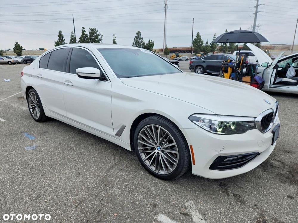 BMW Seria 5 530i GPF - 5