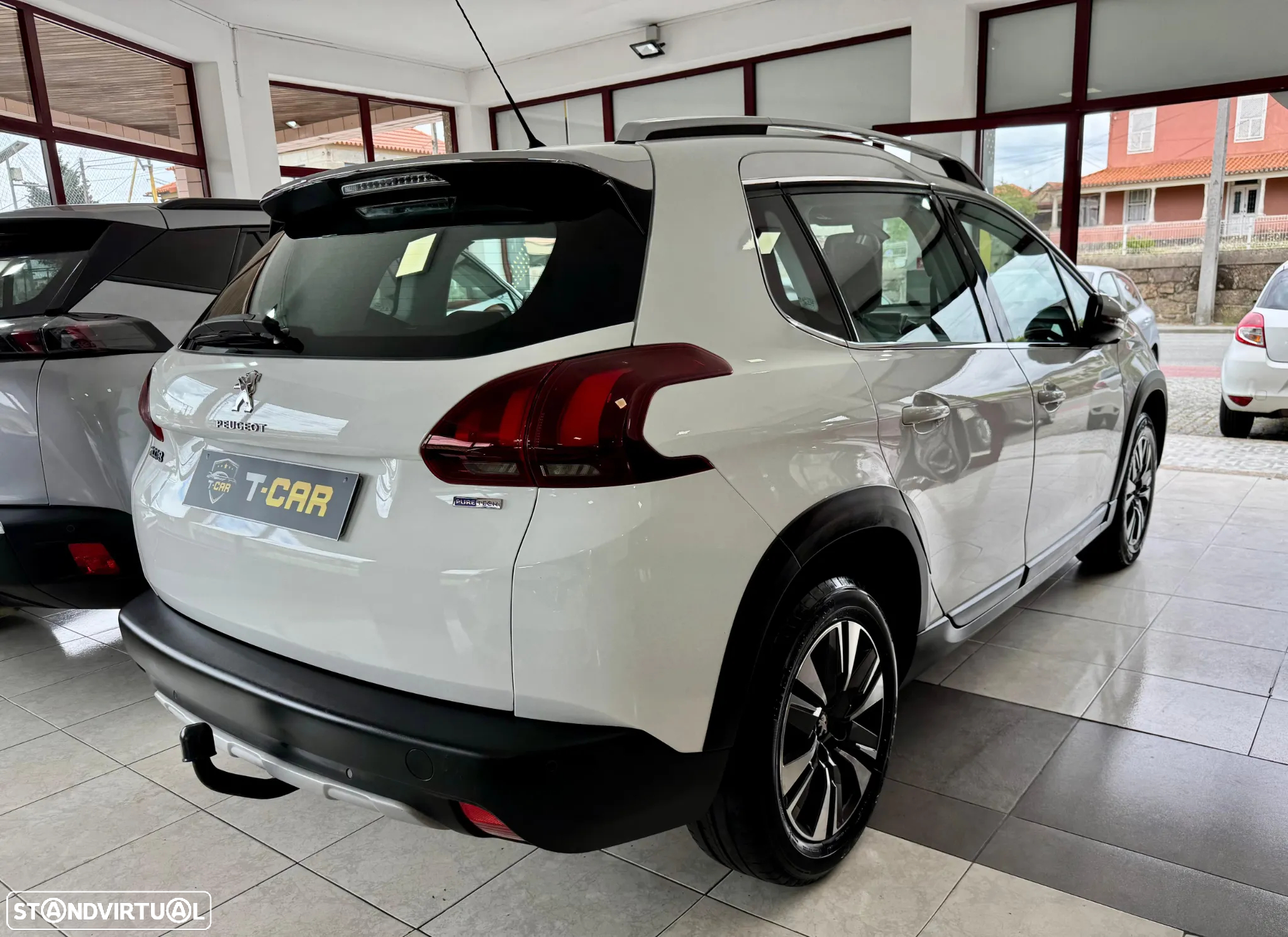 Peugeot 2008 PureTech 110 Stop&Start Allure - 4