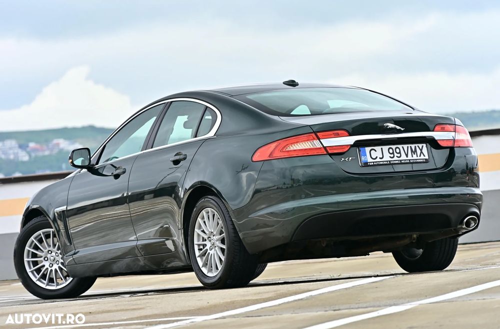 Jaguar XF 2.2 Diesel - 14