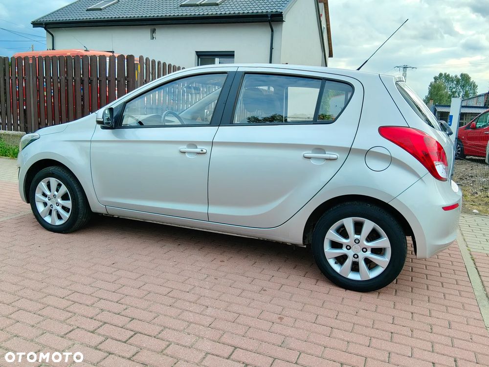 Hyundai i20 1.25 Classic + - 8