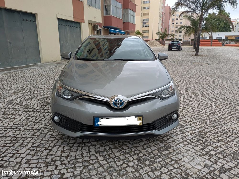 Toyota Auris 1.8 HSD Comfort +P.Sport+Navi - 2