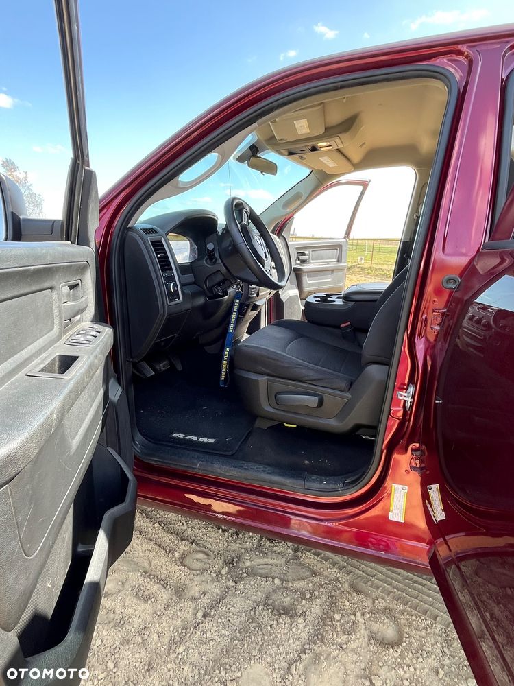 Dodge RAM - 12
