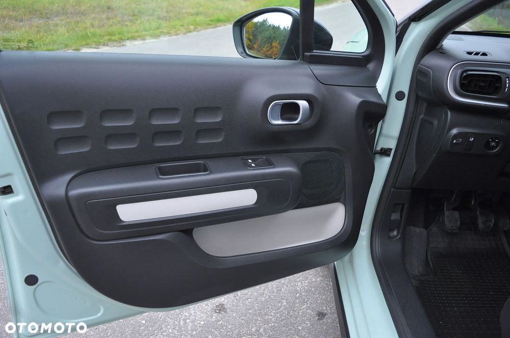 Citroën C3 1.2 PureTech Shine - 19