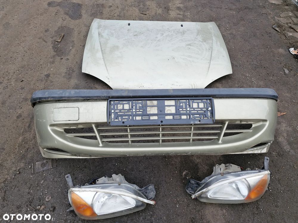 Zderzak maska lampy lampa  przód FORD FIESTA MK5 - 4