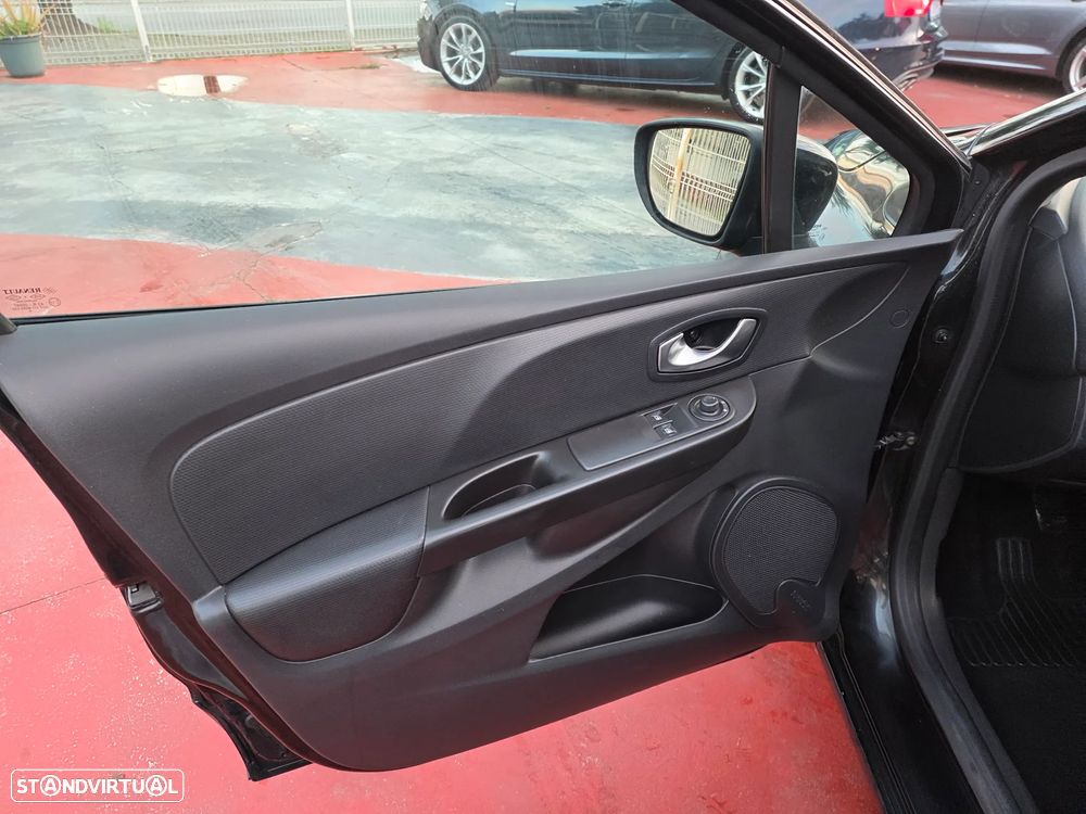 Renault Clio 1.5 dCi Dynamique S - 17