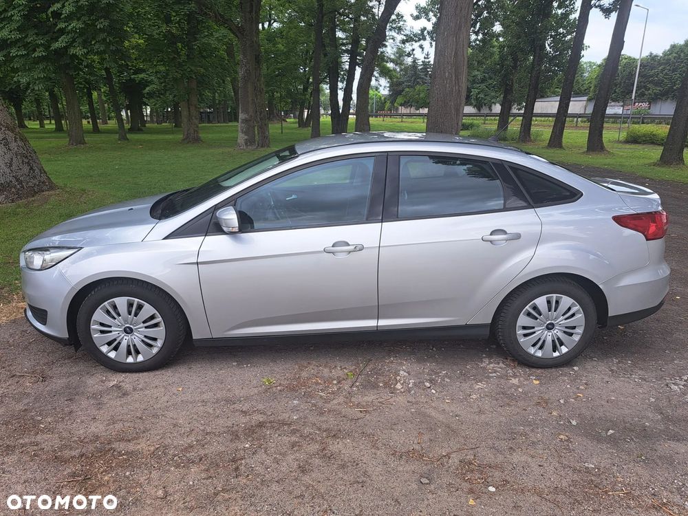 Ford Focus 1.6 Titanium - 4