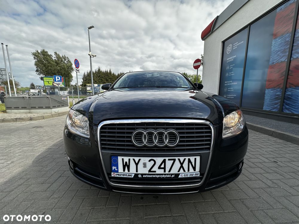 Audi A4 Limousine - 13