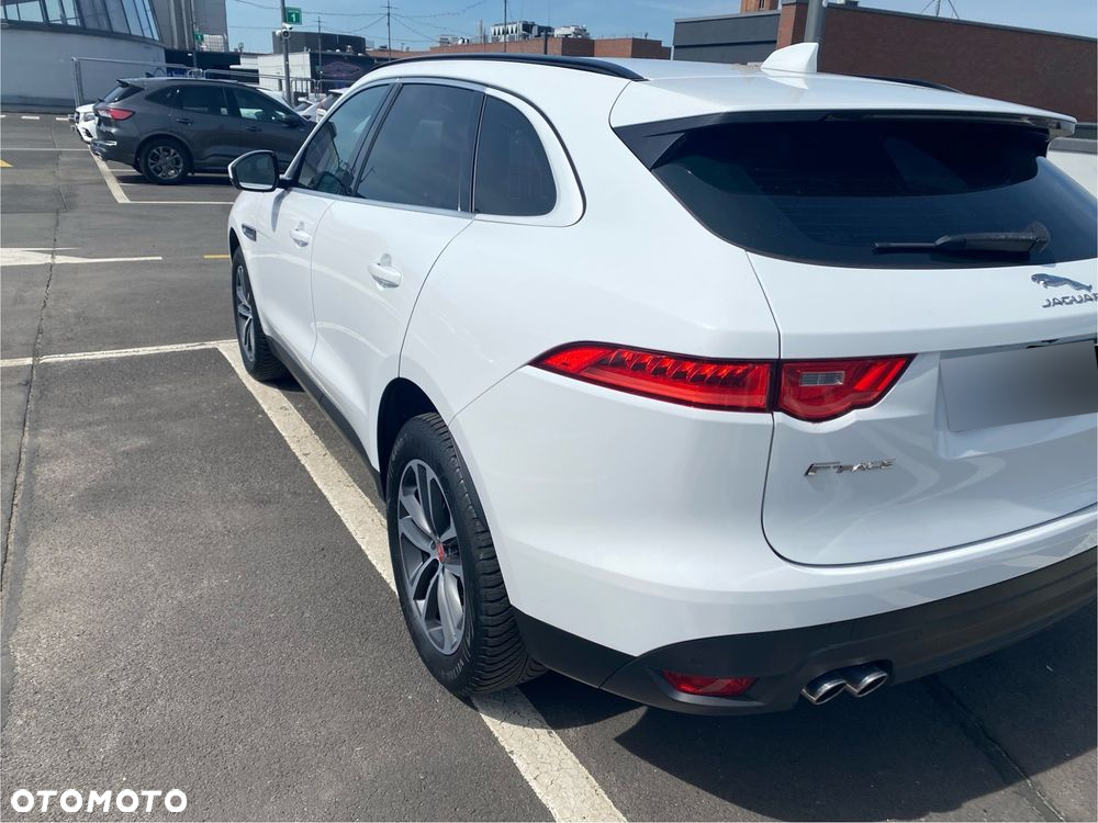 Jaguar F-Pace 2.0 i4D AWD Prestige - 4