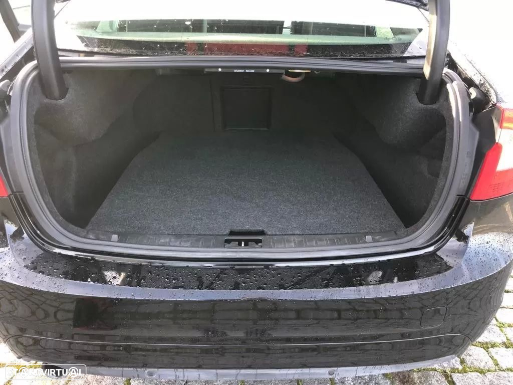 Volvo S60 2.0 D2 Kinetic Geartronic - 9