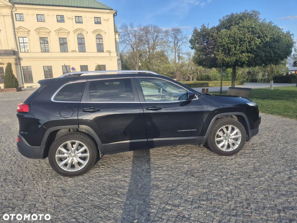 Jeep Cherokee 2016 photo 4