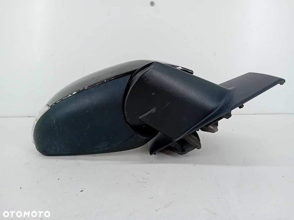 LUSTERKO PRAWE RENAULT MEGANE III ( 08-16 ) - 2