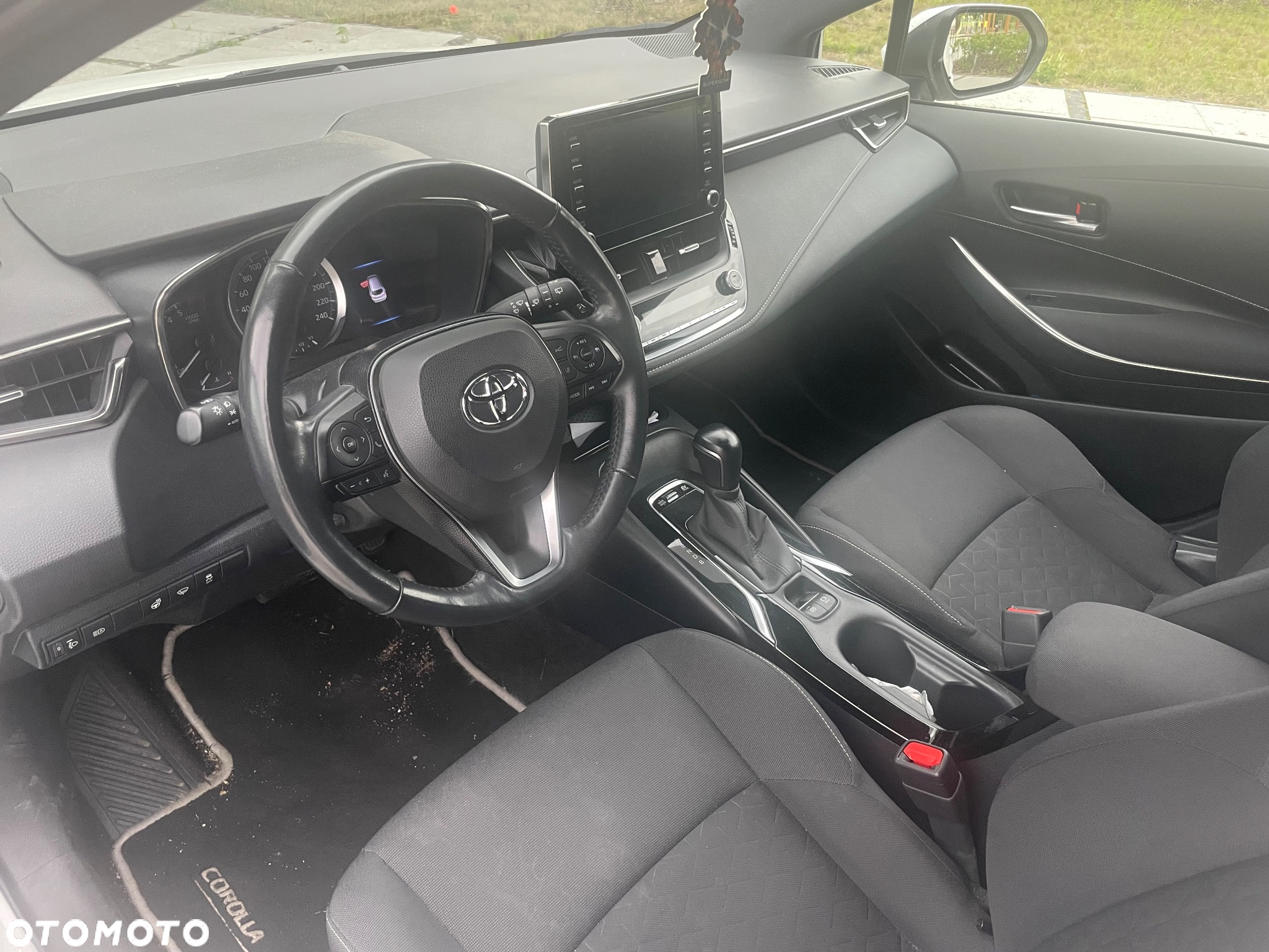 Toyota Corolla 1.8 Hybrid Comfort - 10