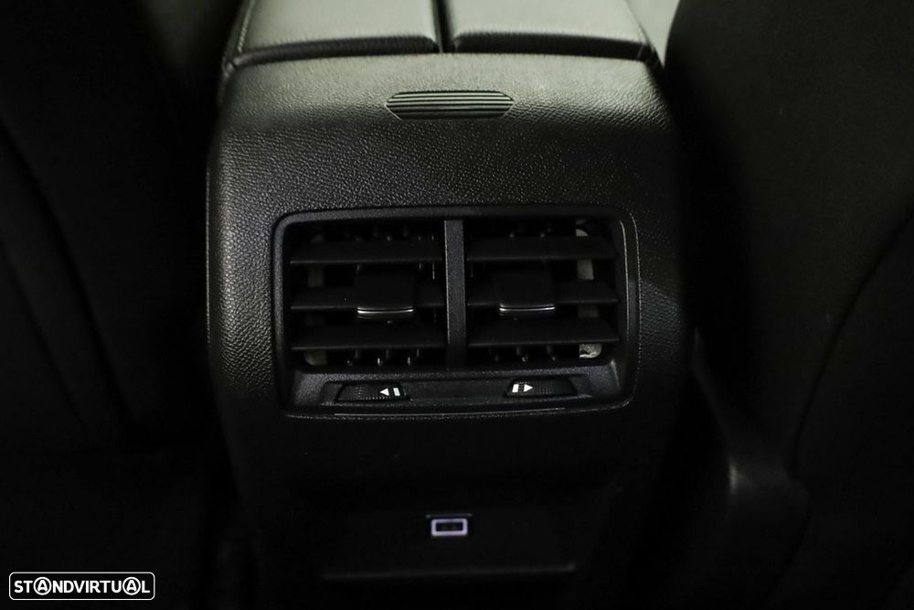 Opel Astra 1.6 T PHEV Elegance - 24