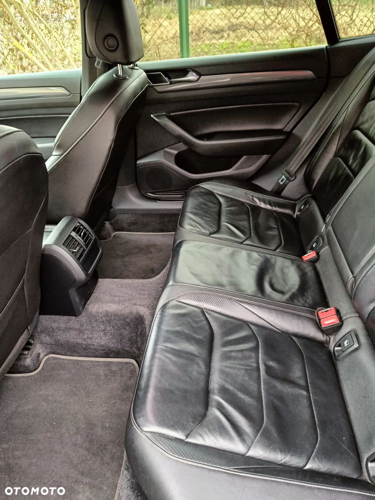 Volkswagen Arteon 2.0 TDI SCR DSG R-Line - 16