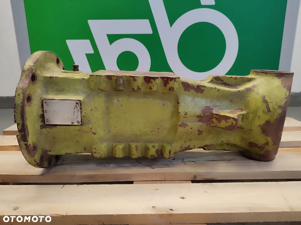 Obudowa osi napędowej 11527 CLAAS TARGO K60 - 6