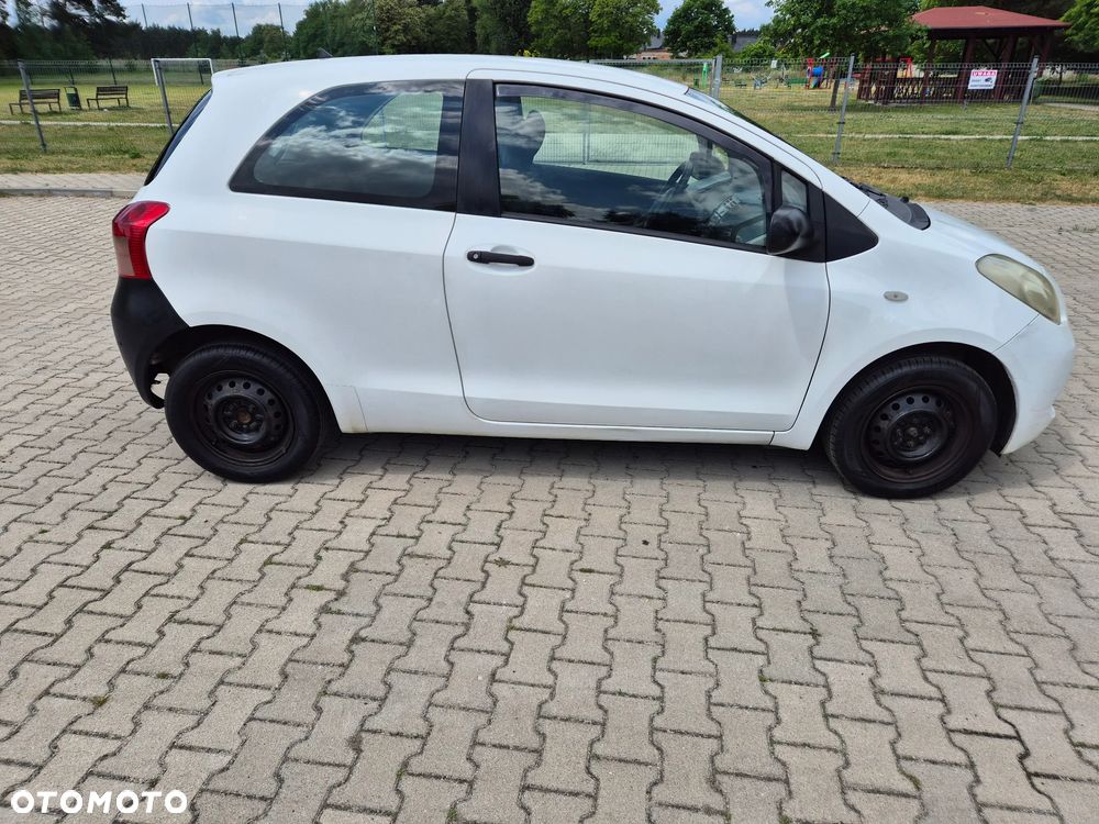 Toyota Yaris - 3