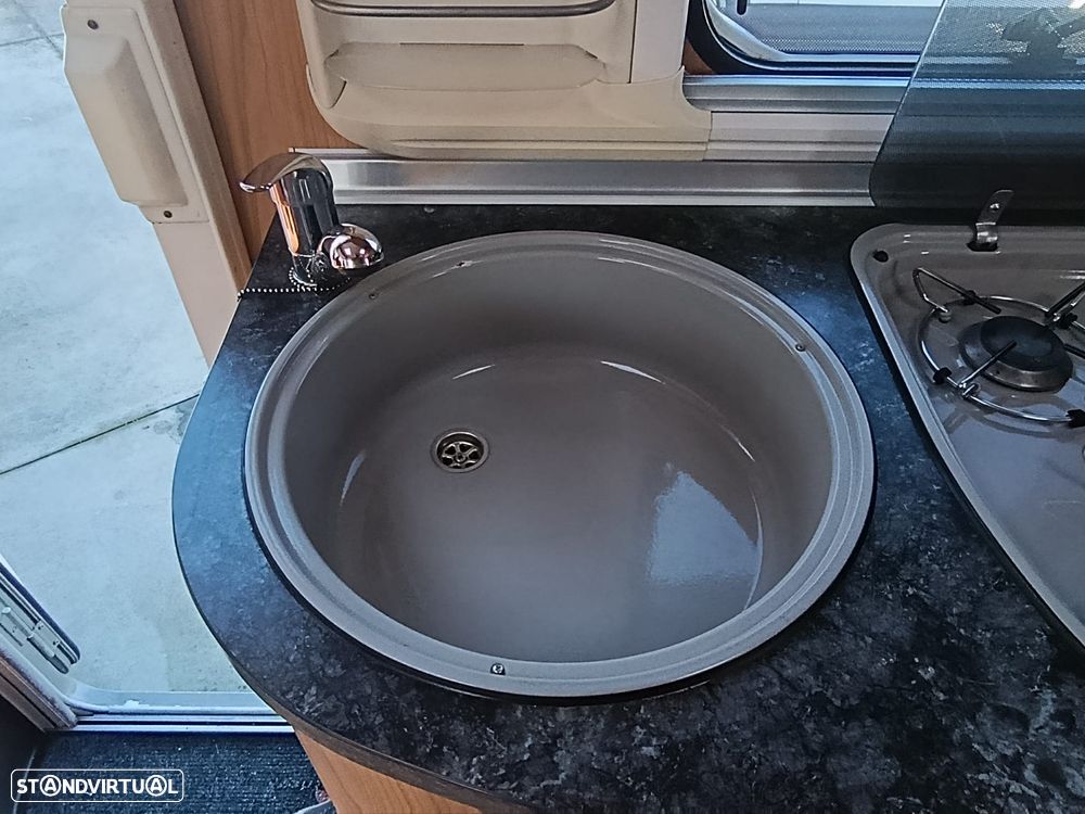 Burstner Aviano i725 - Autocaravana c/Cama Central - 15