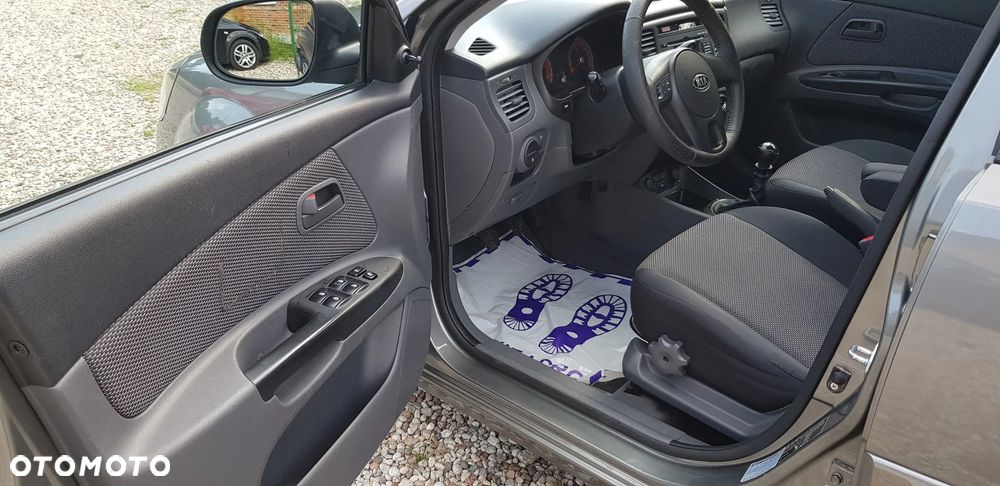 Kia Rio 1.4 Spirit - 15
