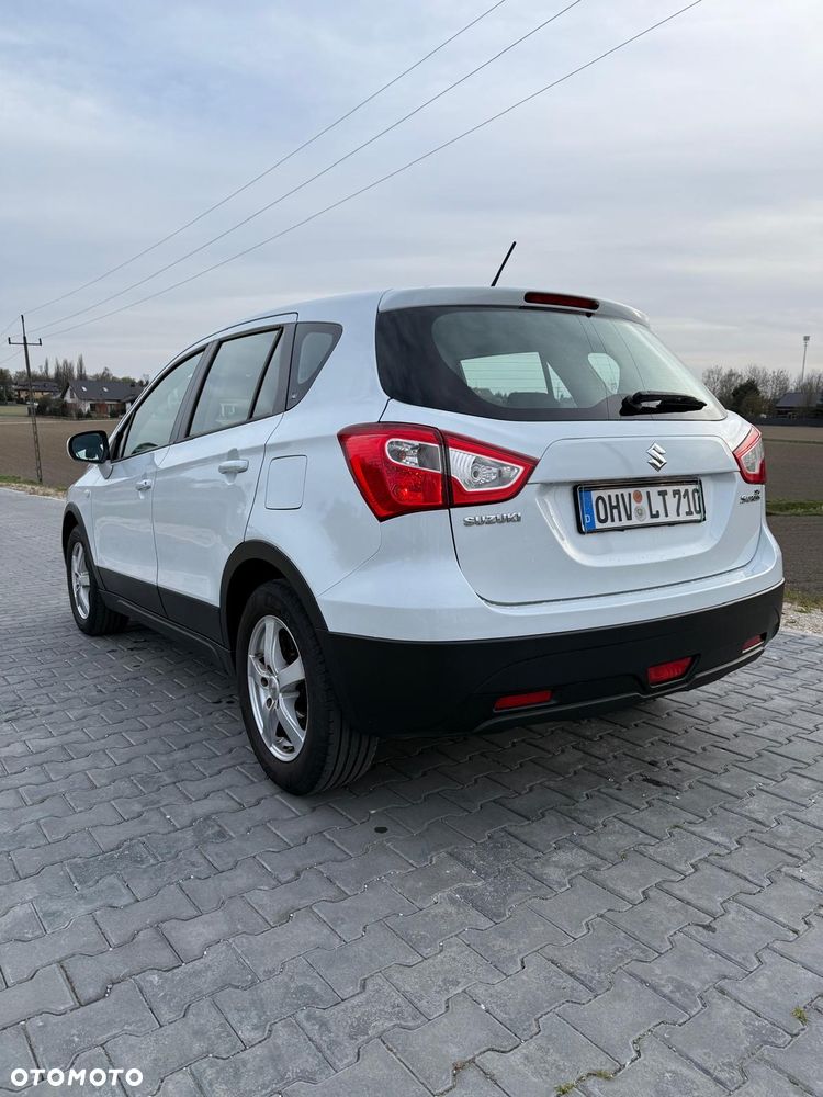 Suzuki SX4 1.5 Comfort - 15