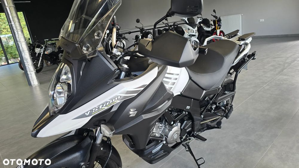 Suzuki V-STROM - 2