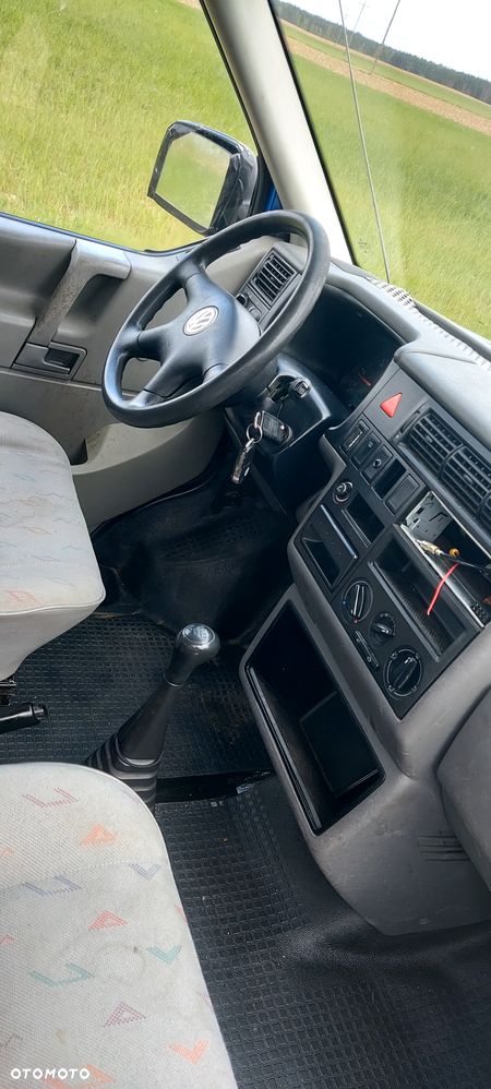 Volkswagen Transporter - 15