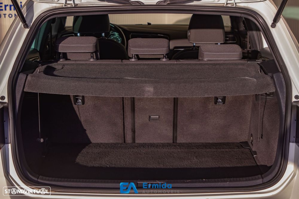 VW Golf 2.0 TDI GTD DSG - 51