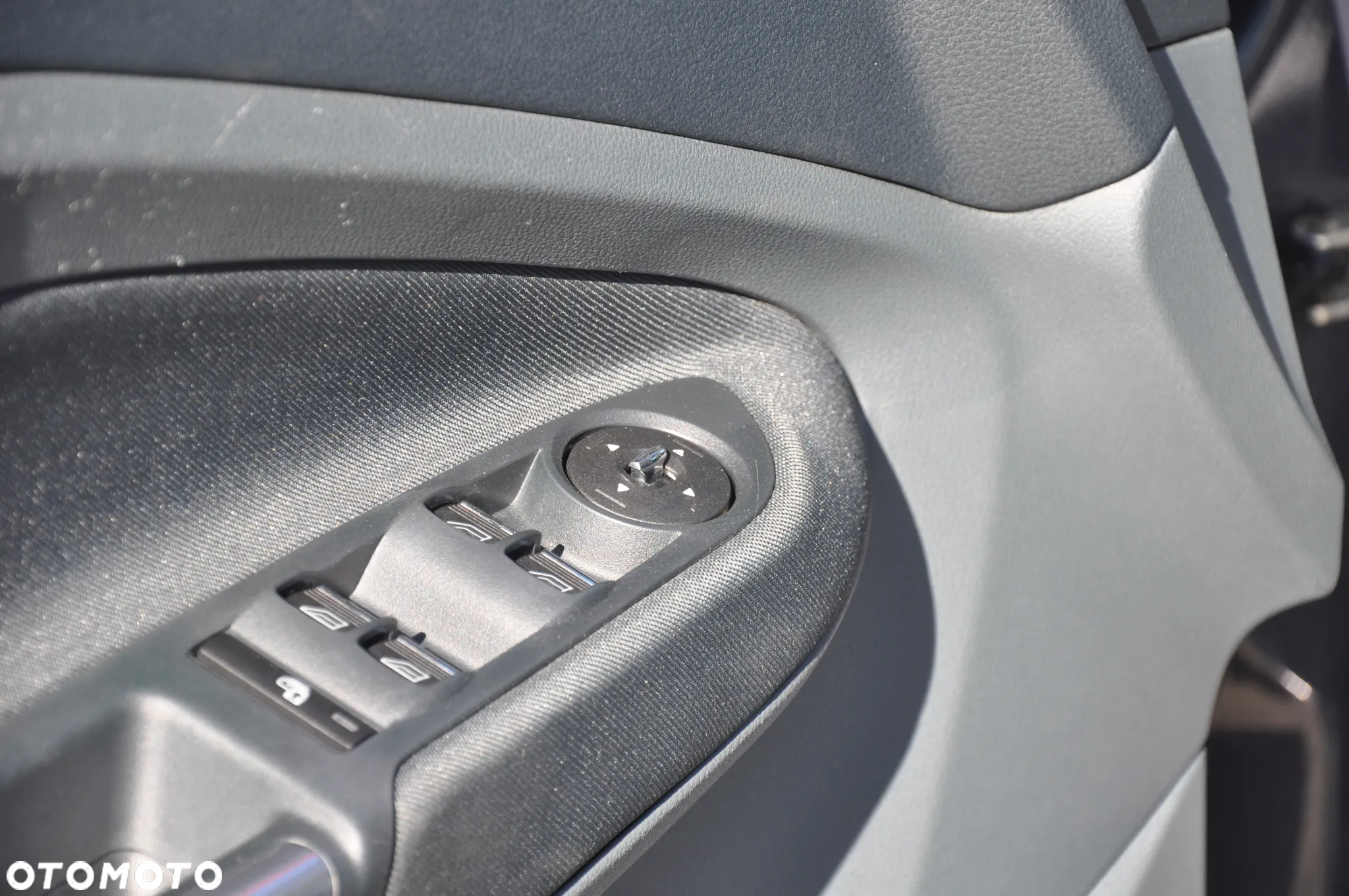 Ford Grand C-MAX 1.0 EcoBoost Start-Stopp-System Champions Edition - 27