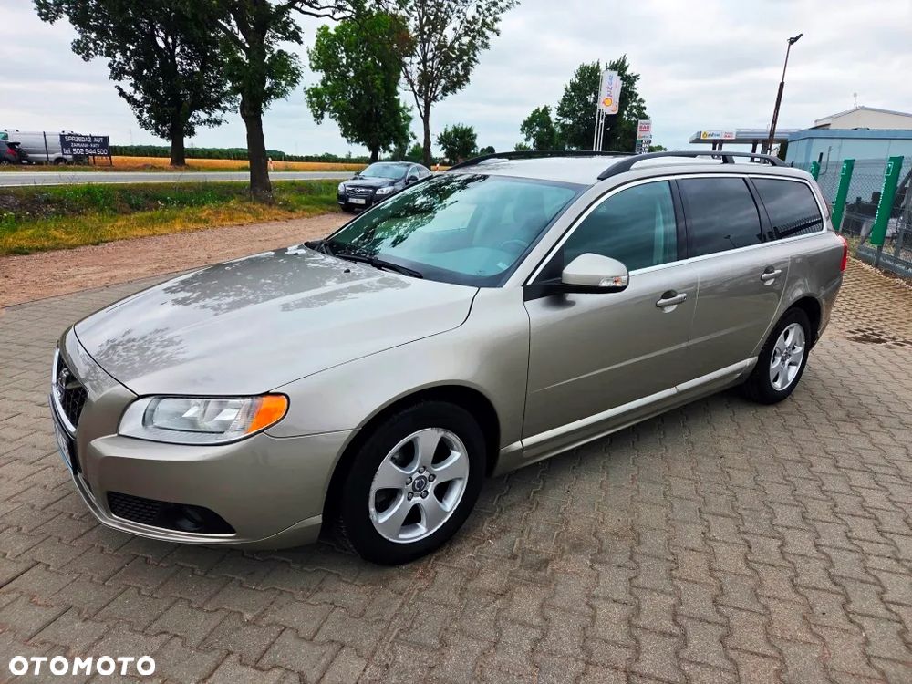 Volvo V70 2.0D Momentum - 20