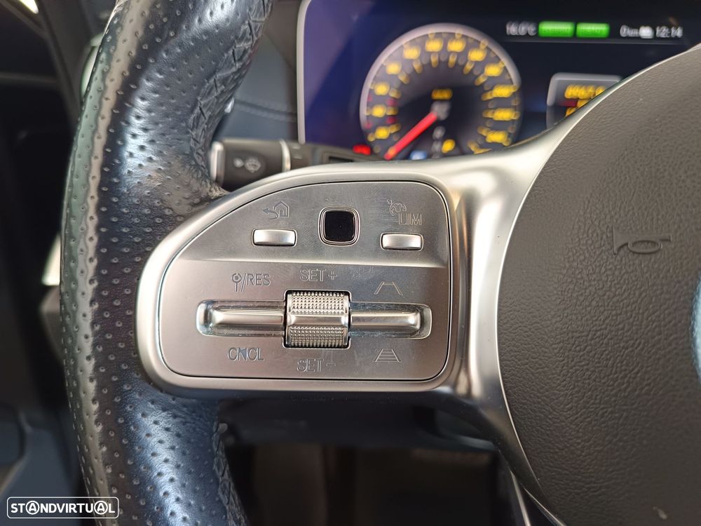 Mercedes-Benz E 300 de AMG Line - 13
