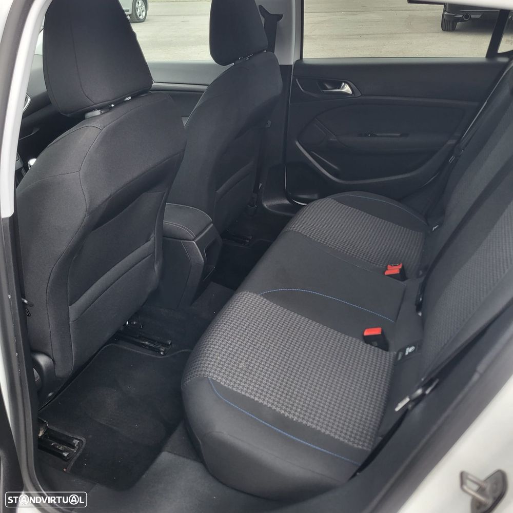 Peugeot 308 PureTech 130 GPF Stop & Start Style - 33