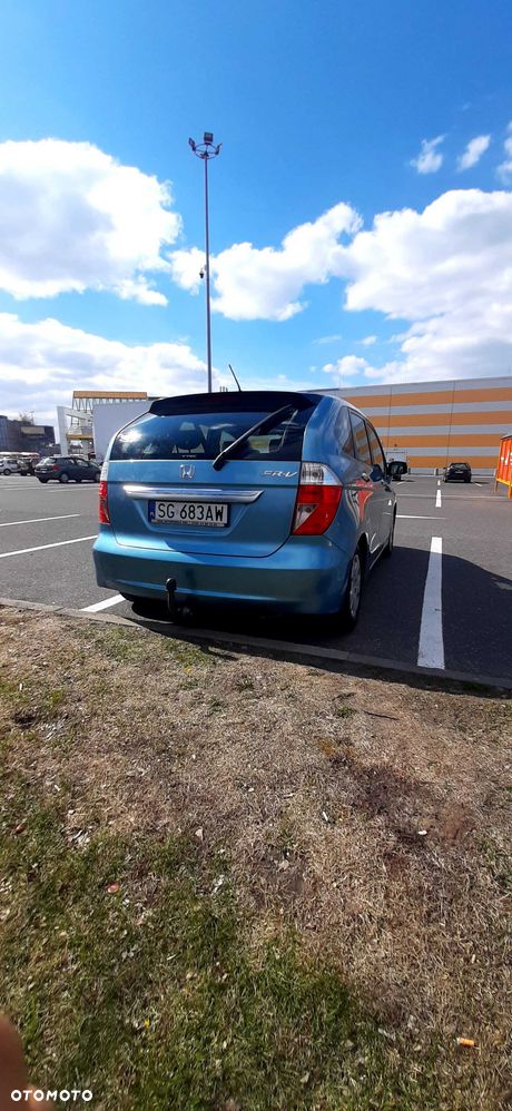 Honda FR-V - 4