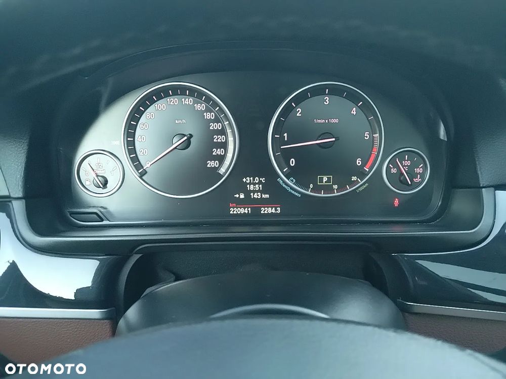 BMW Seria 5 530d xDrive - 30