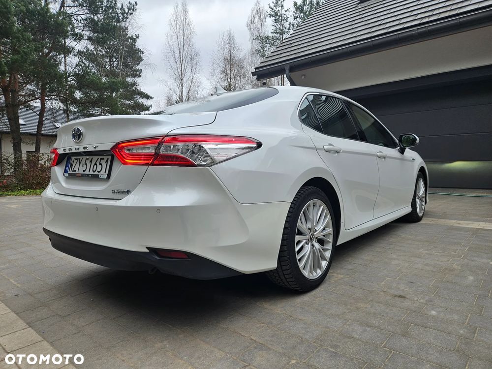 Toyota Camry 2.5 Hybrid Executive CVT - 13