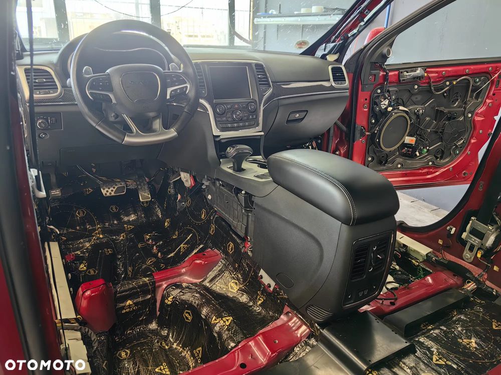 Jeep Grand Cherokee 6.4 V8 SRT8 - 26