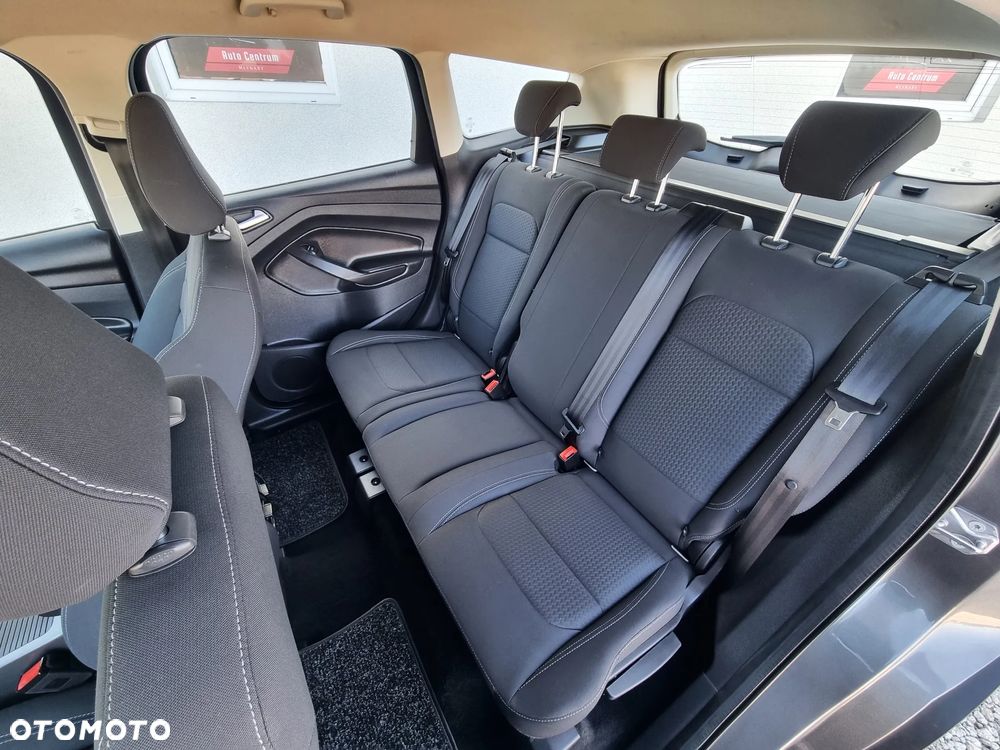 Ford Kuga 1.5 TDCi 2x4 Titanium - 14