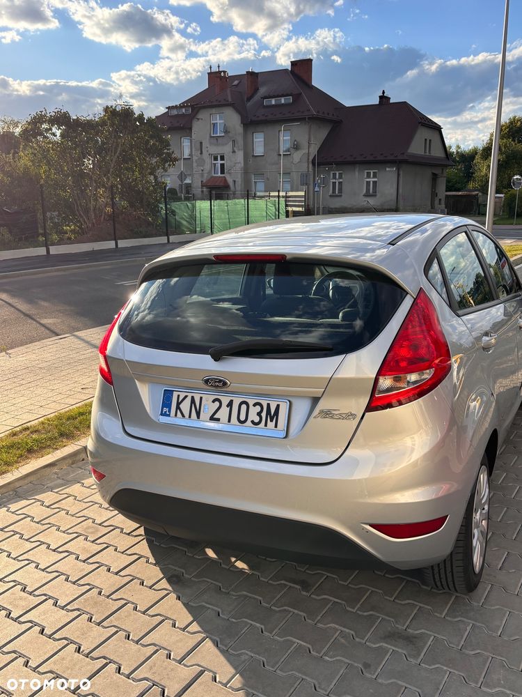 Ford Fiesta 1.25 Ambiente - 11