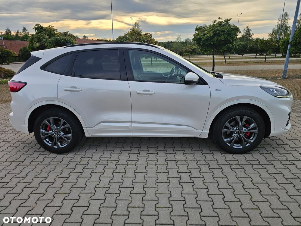 Ford Kuga - 17