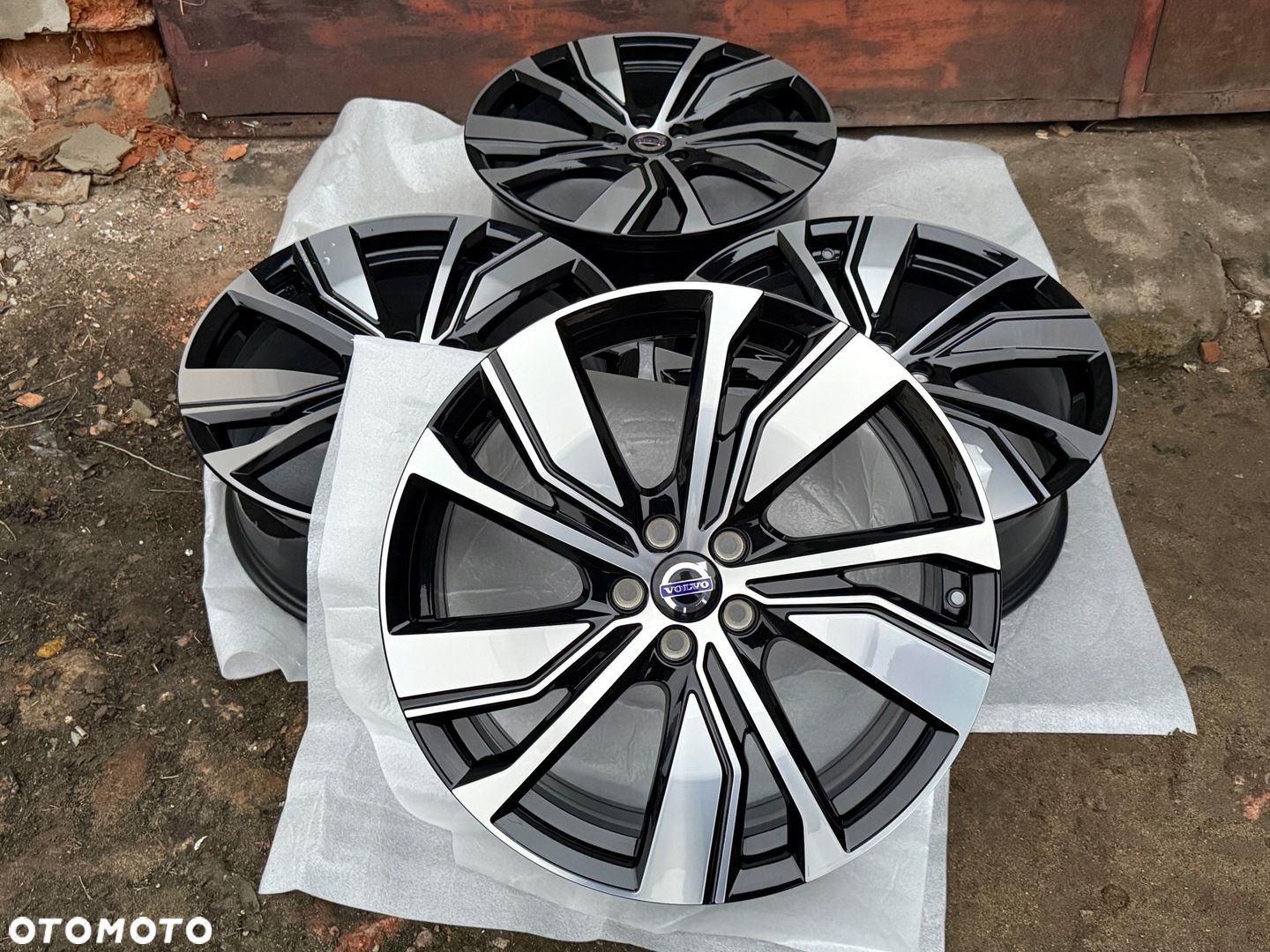 Oryginalne Nowe Felgi Volvo OE C40 XC40 XC60 V90 20 cali 5x108 Alufelgi - 1