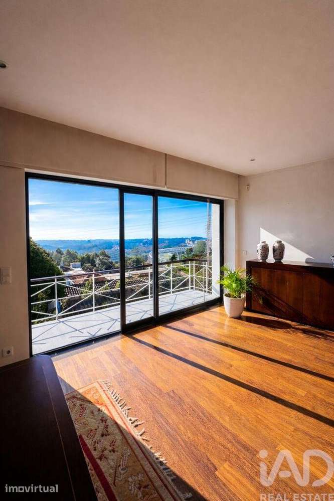 Casa / Villa T3 em Mafamude e Vilar do Paraíso de 212,00 m2 - Grande imagem: 5/13