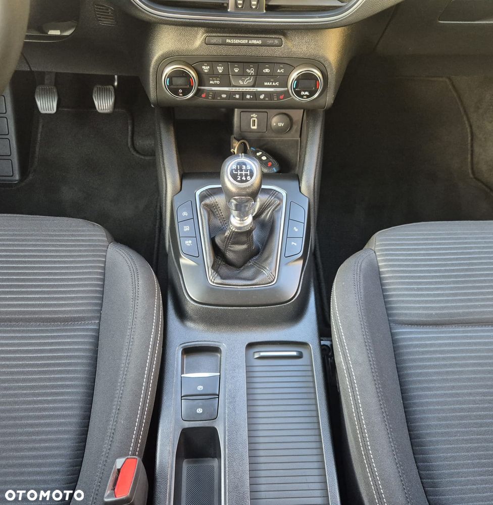 Ford Focus 1.5 EcoBlue Titanium - 22