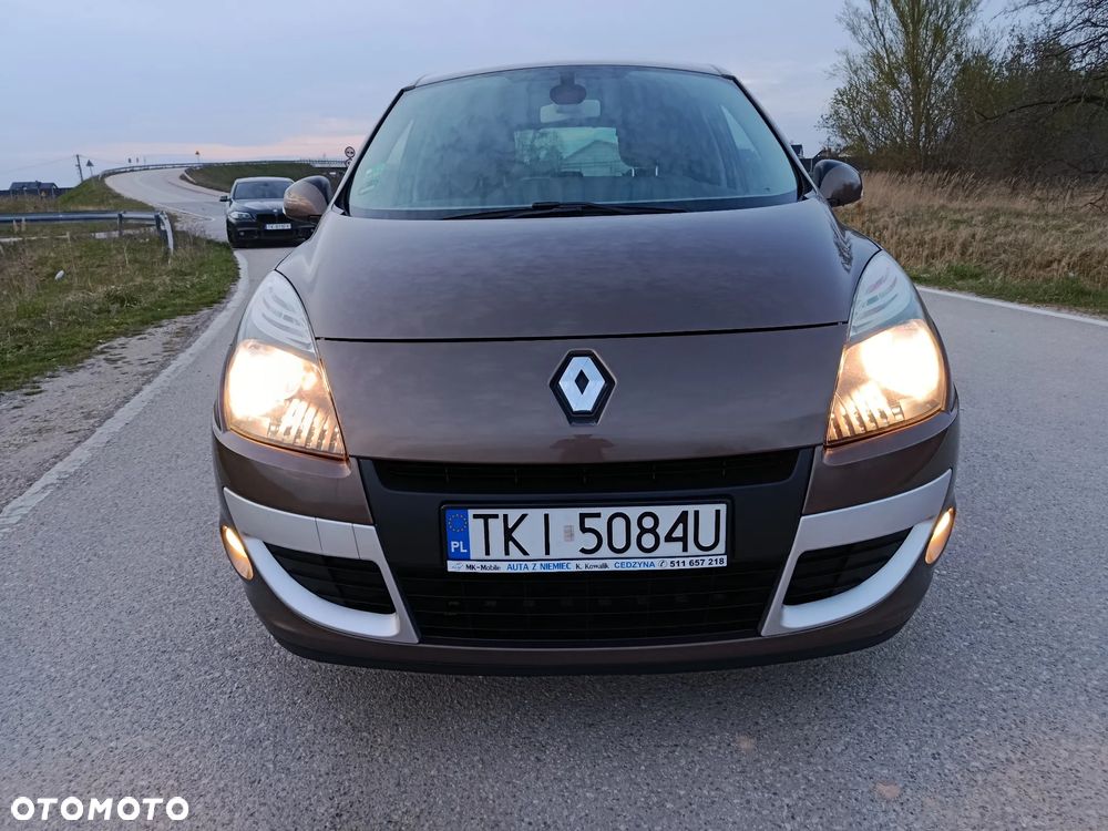 Renault Scenic 1.6 16V 110 Dynamique - 15