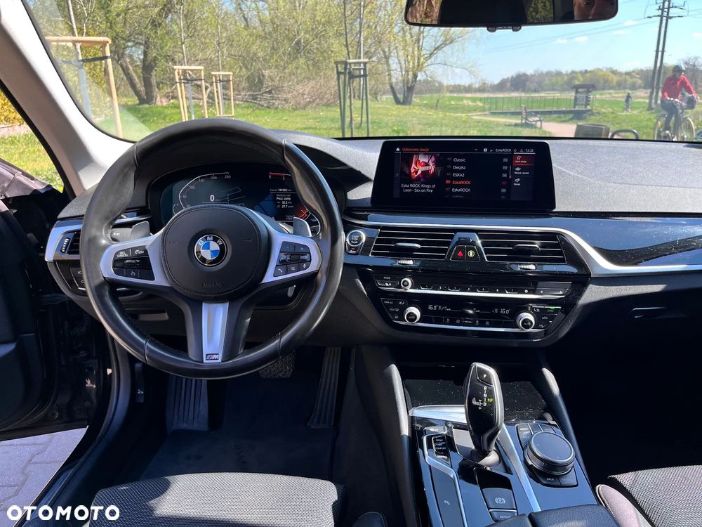 BMW Seria 5 520d Sport Line sport - 9