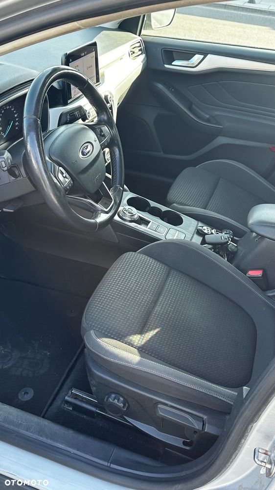 Ford Focus 1.5 TDCi Trend Sport PowerShift - 9