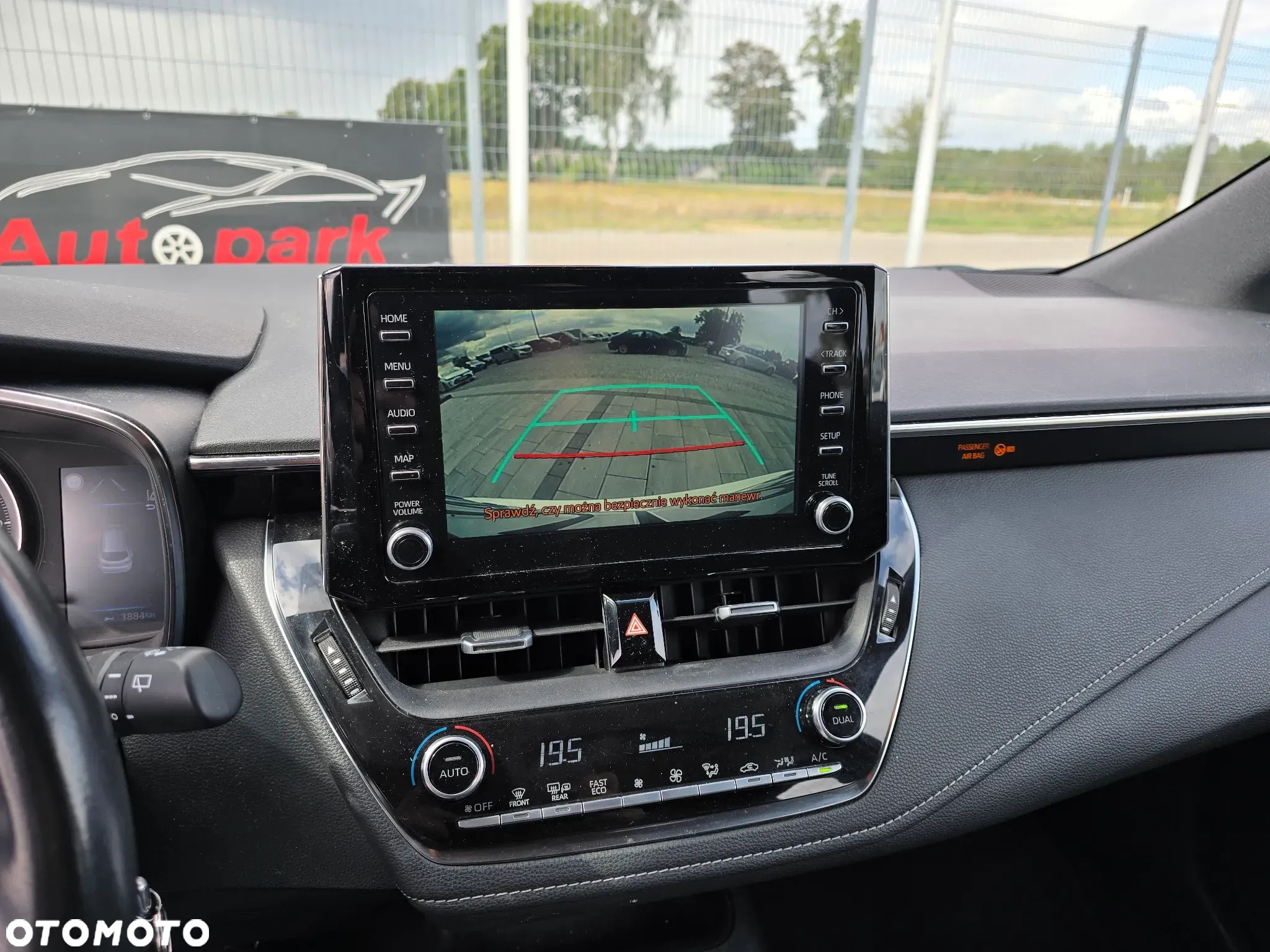 Toyota Corolla 1.2 T Comfort - 24