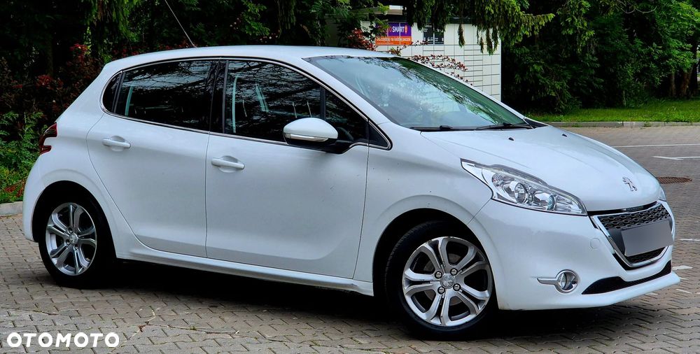 Peugeot 208 - 3