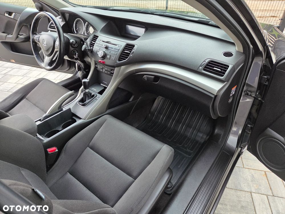 Honda Accord 2.0 Elegance - 22
