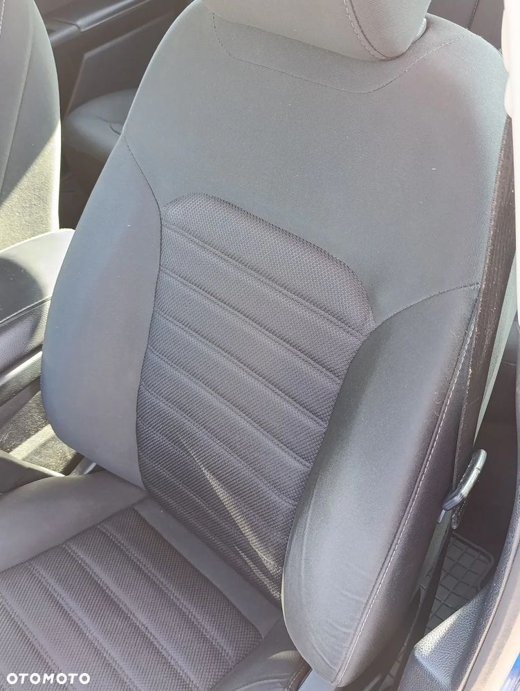 Ford Fusion - 15