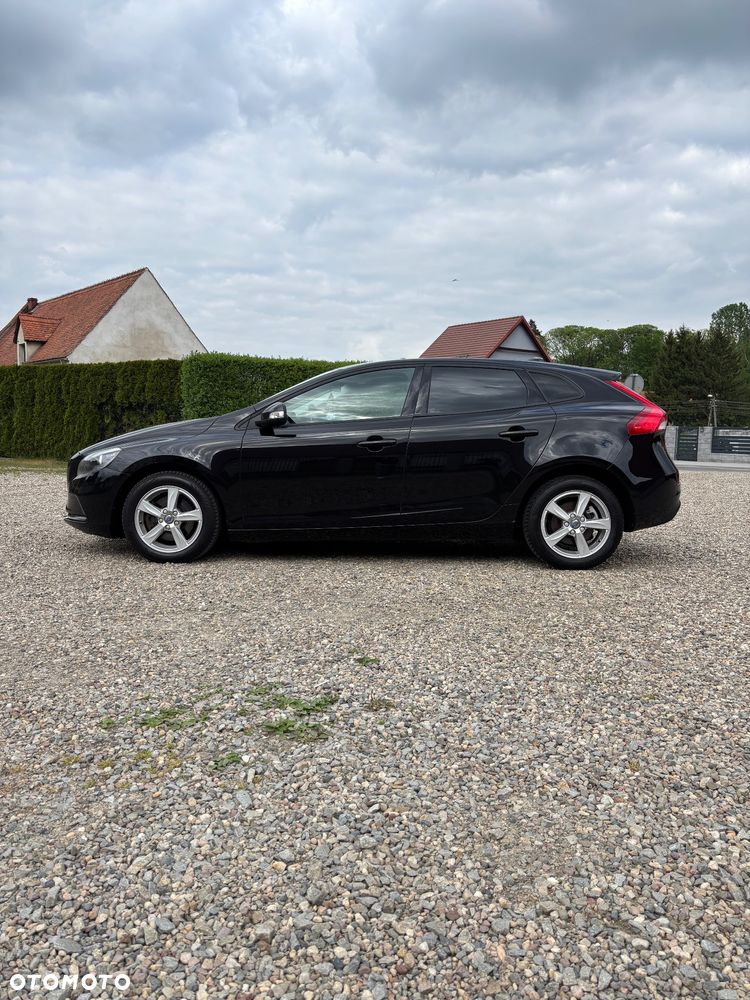 Volvo V40 D2 Momentum - 6